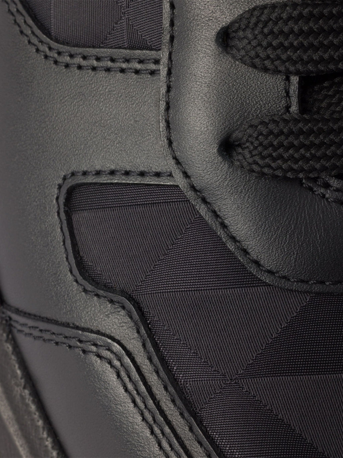 Prada Prax 2.0 Re-Nylon